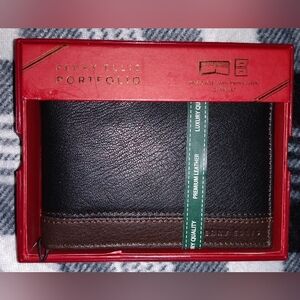 Perry Ellis Black Leather Wallet
